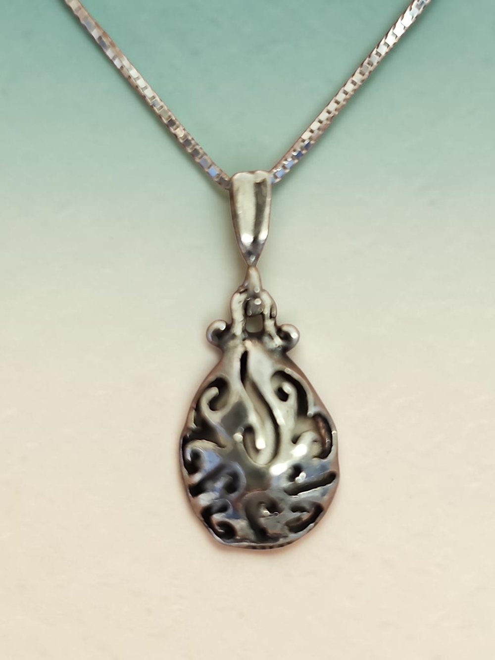 Nwt Noa Zuman Delicate Blue Teardrop Pendant Necklace - Women's Jewelry - Picture 4 of 4